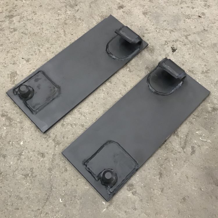 Brackets for John Deere CX200 / CX300 / CX400 Loaders