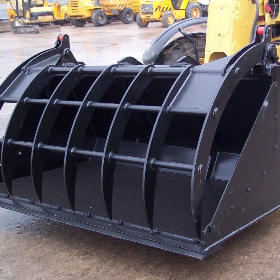 Re-handling Bucket with Curved Grapple
