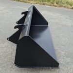 General Purpose Bucket - 1.82m (6' 0") For Massey Ferguson 800 / 900 Loader - Image 3
