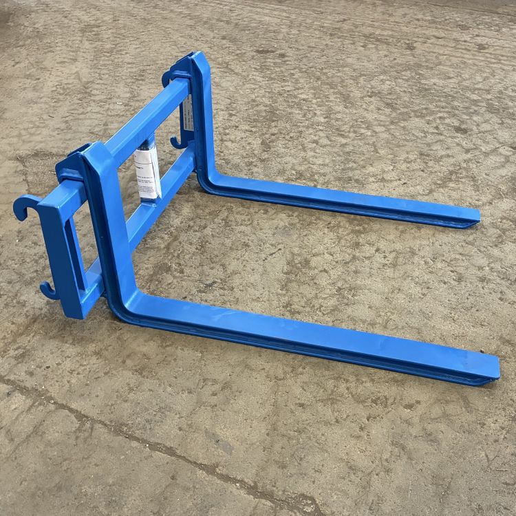 SOLIS Lightweight Pallet Forks A Pallet Fork Carriage & Forks - 0.5 Ton SWL - for Solis 20, 26, 3200 Loaders - Image 1